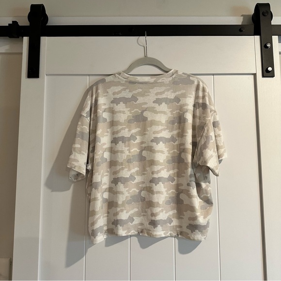 AMERICAN EAGLE‎ OUTFITTERS Camo Crop Top - Picture 4 of 4